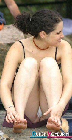 opwindende griet staat plezierig bij de lekkere zwoele G-string :P