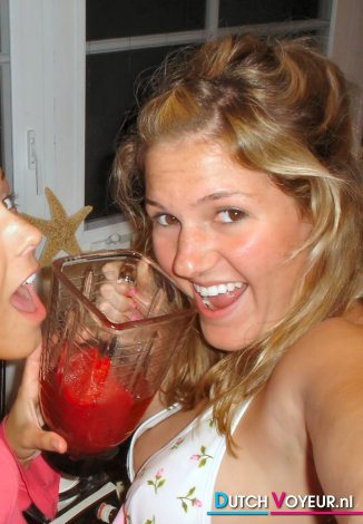 de sexverslaafde lekkere lesbo!! ^^