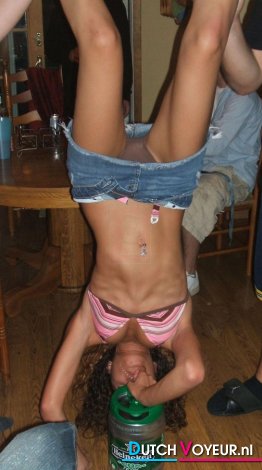 gave vrouw hangt direct in de ondeugende zalige G-string!!!