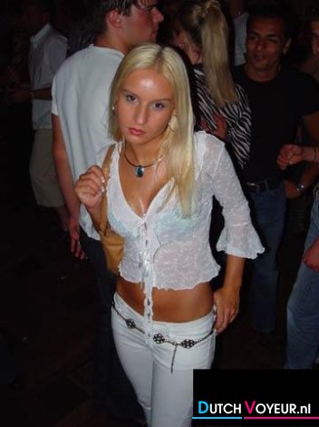 een mooie ondeugende girl :O