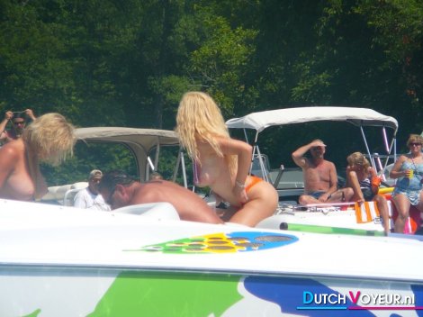een experimentele lekkere juffrouw.. ;p