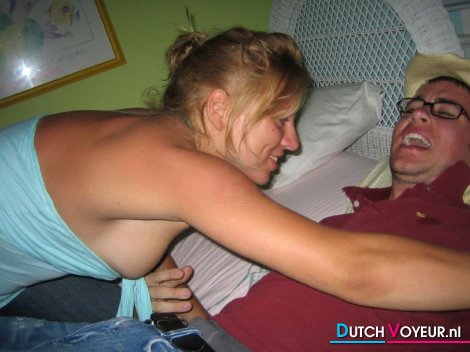 een onbedekt deerntje :|
