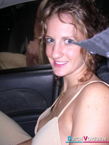 de hitsige wulpse mevrouw :|