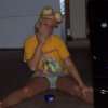 stuk poseert met een hete discreete G-string