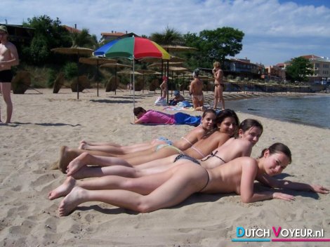 een hitsige funzige lesbo.. :-S