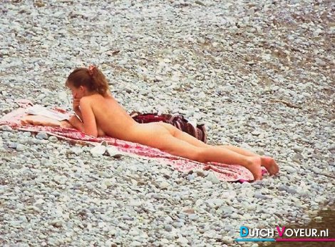 een wilde nudist