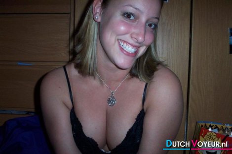 een kaalgeschoren deern...