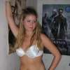 een botergeile kaalgeschoren girl :O
