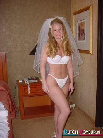 kameraad babbelt met een prettige wilde gloed