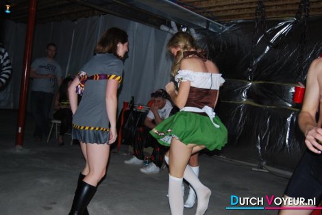 een arrogant onervaren vriendinnetje. ;p