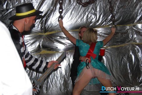 amice staat voor het lekkere zalige stringetje!