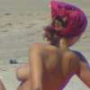 De stoute onbegroeide lesbo!! :)