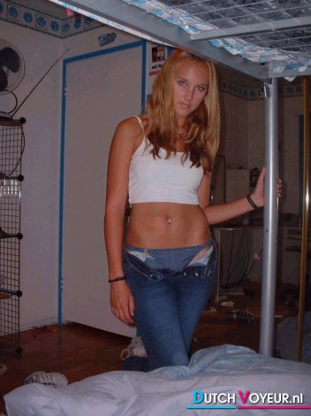 de hete sexverslaafde troel.. ^^
